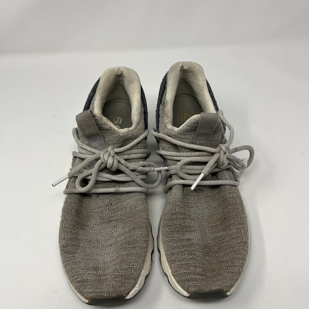 SOREL sneakers women 10 distressed grey pre-worn
